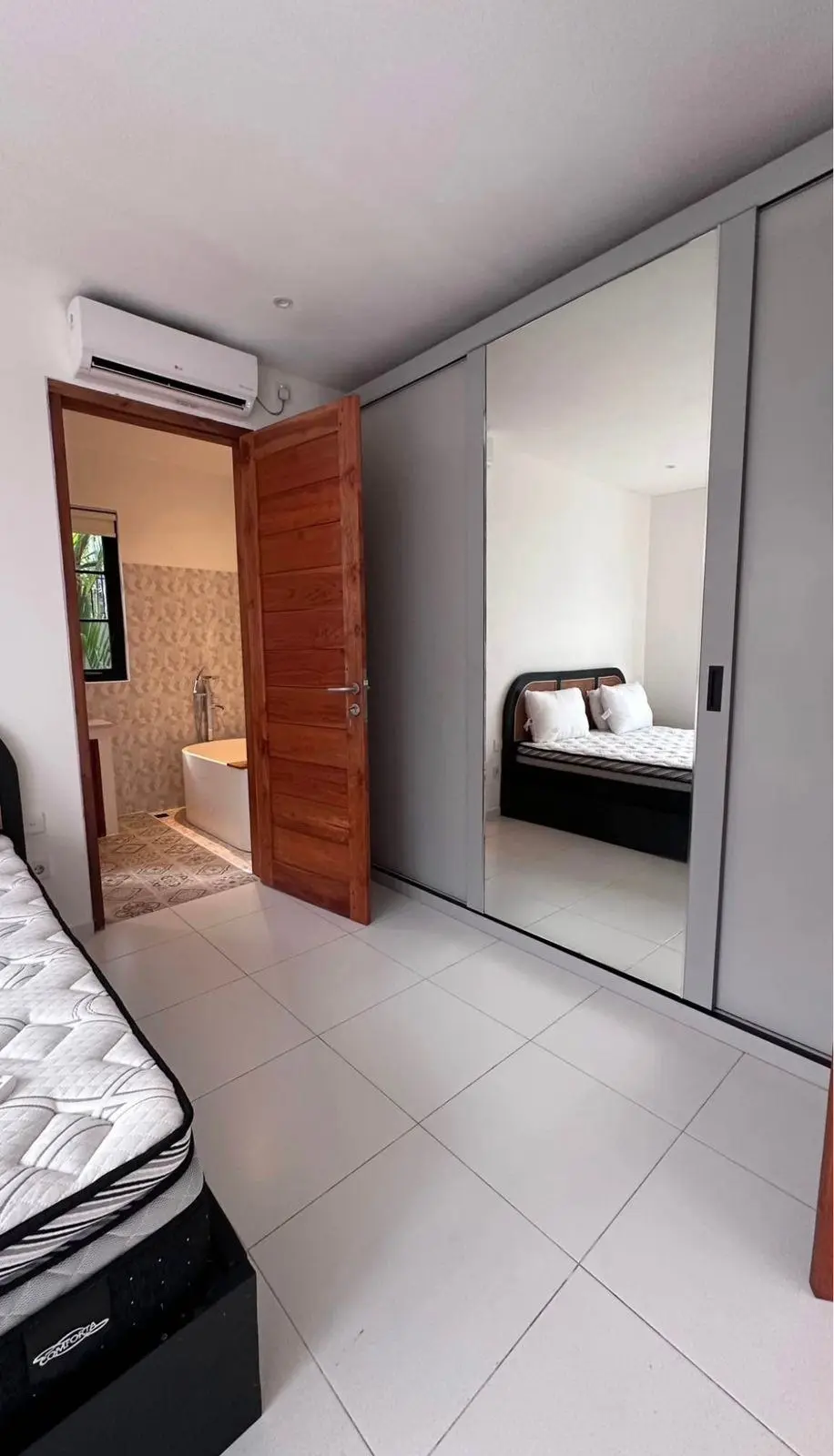 1BR with Pool at Tabanan near Kedungu — image 1