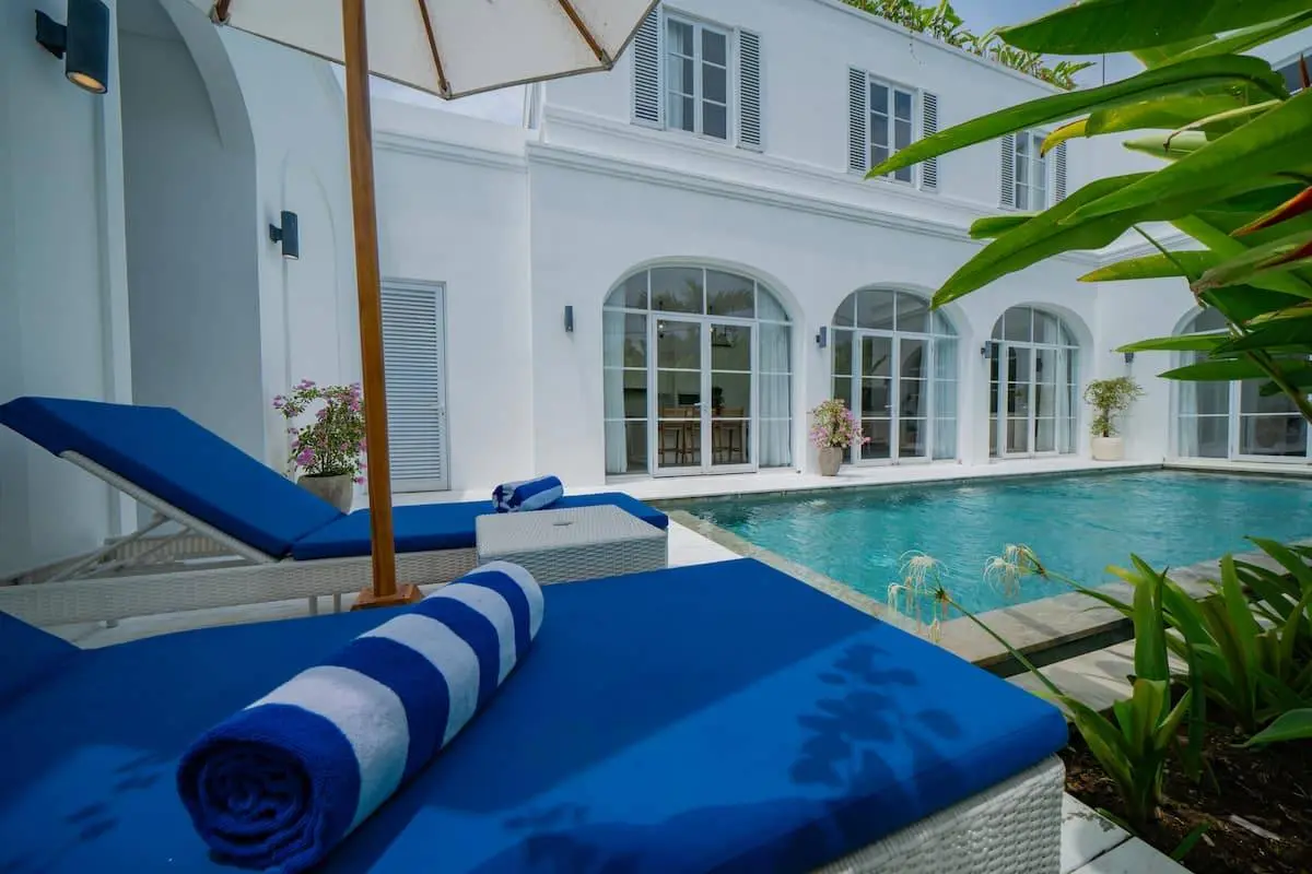 Brawa 3- bedroom beachside