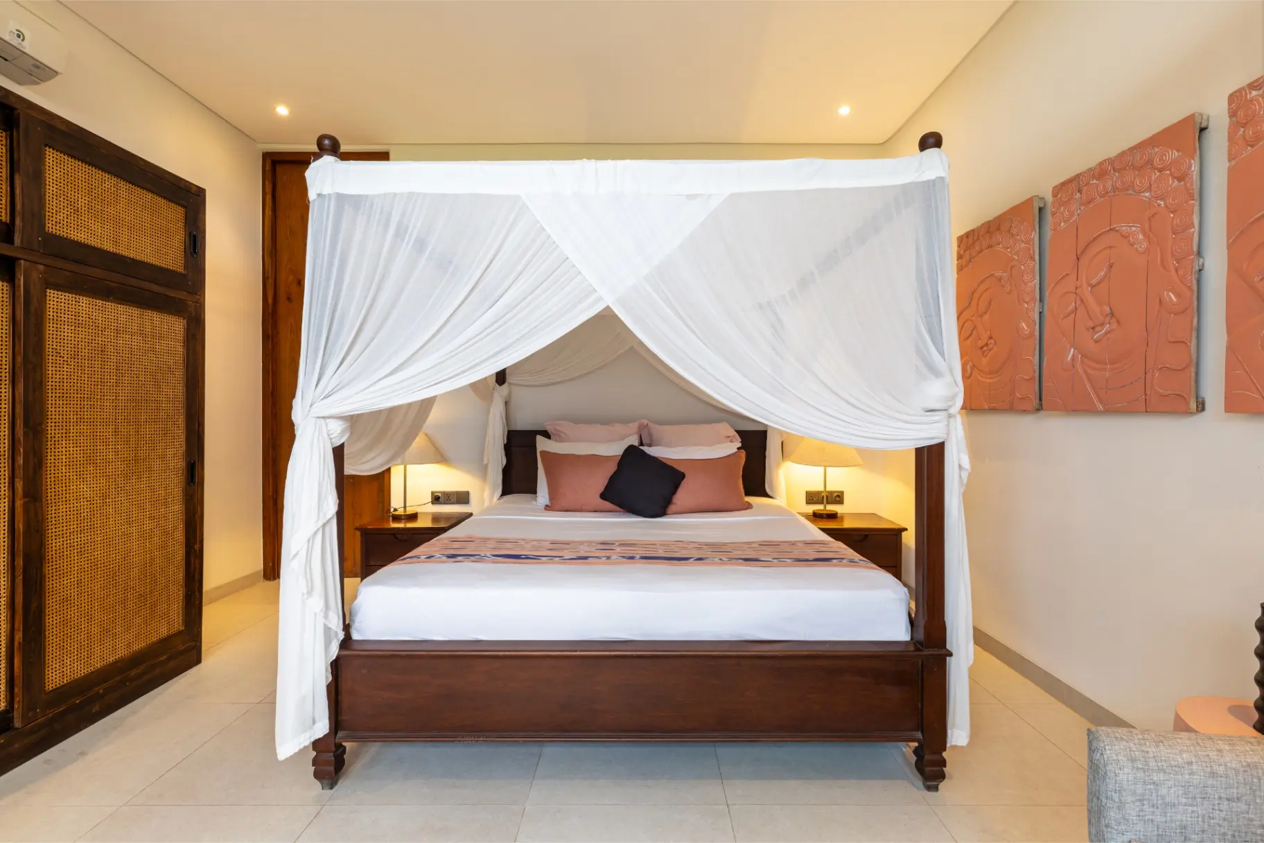 Casa Doreena - Stylish 3BR Pool Villa Pererenan - Paddy Views — image 4