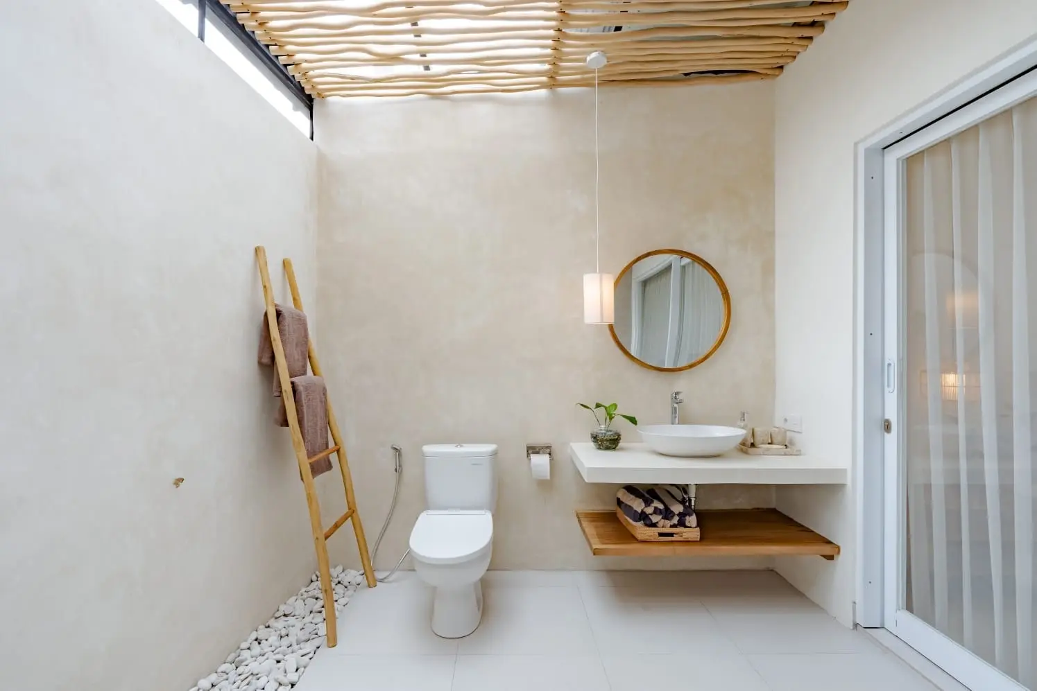 Villa For Rent 3 Bed In Berawa Tibubeneng Bali EK-3727 — image 1