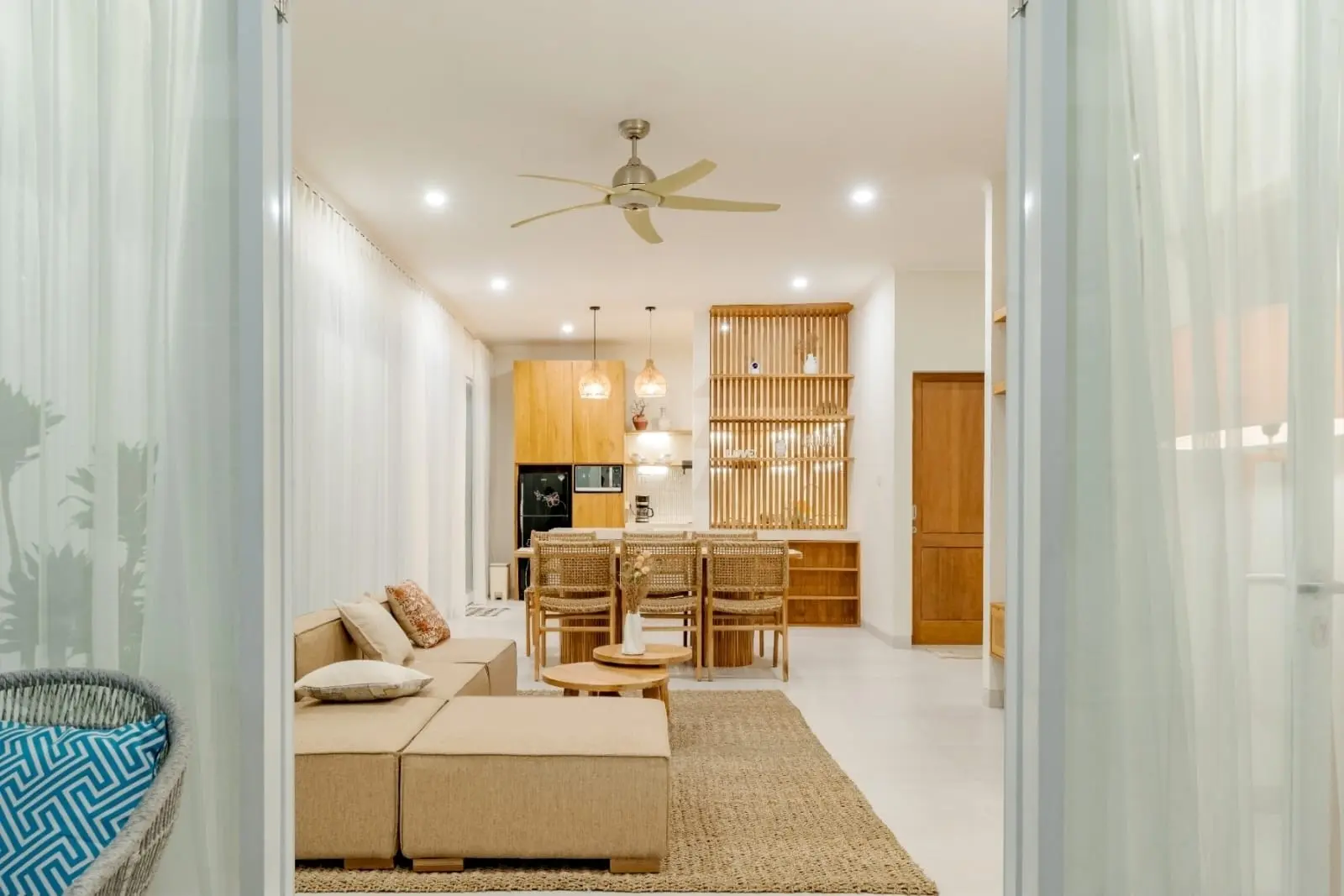 Villa For Rent 3 Bed In Berawa Tibubeneng Bali EK-3727 — image 4
