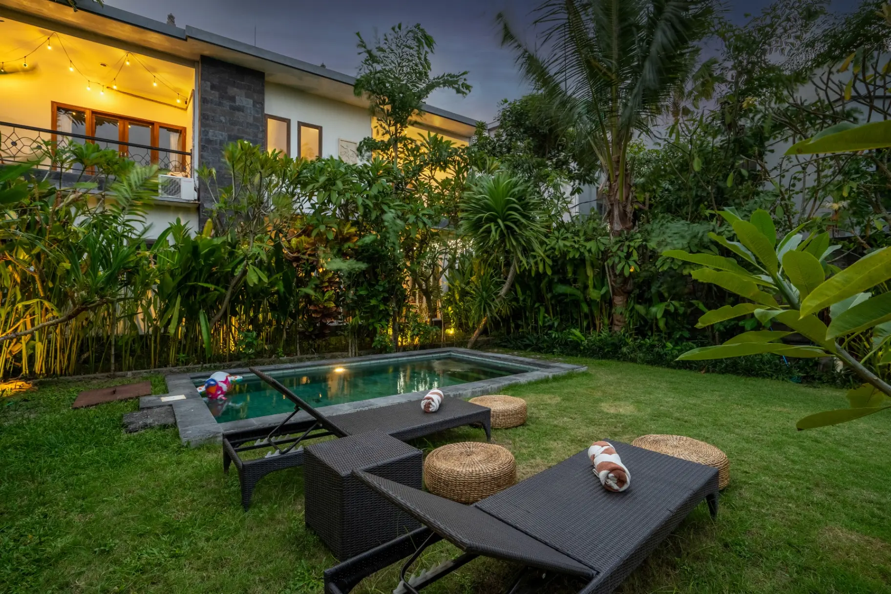 Casa Sweet Lips - 3BR Canggu Finest Villa | Pool Bathtub & Garden — image 2