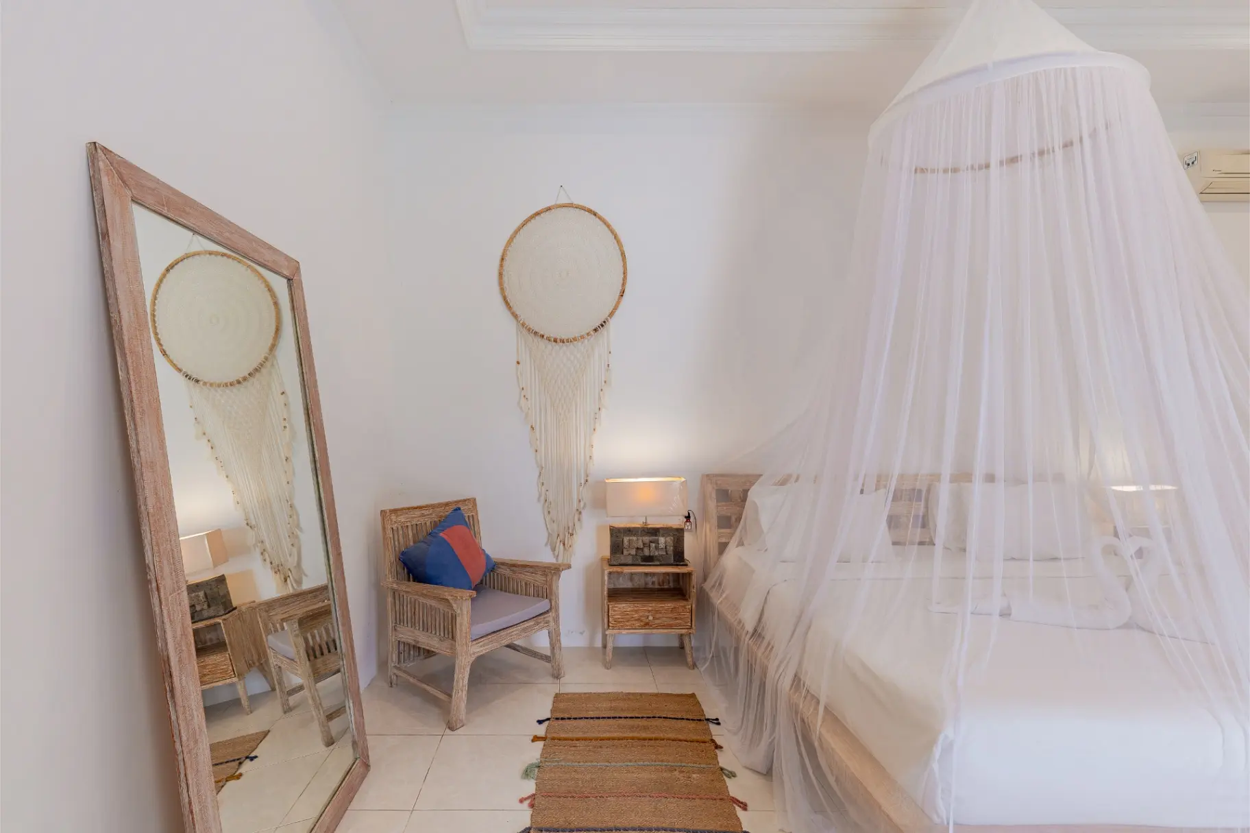 Cezanne - 2BR Balinese Modern Hideaway with Garden — image 2
