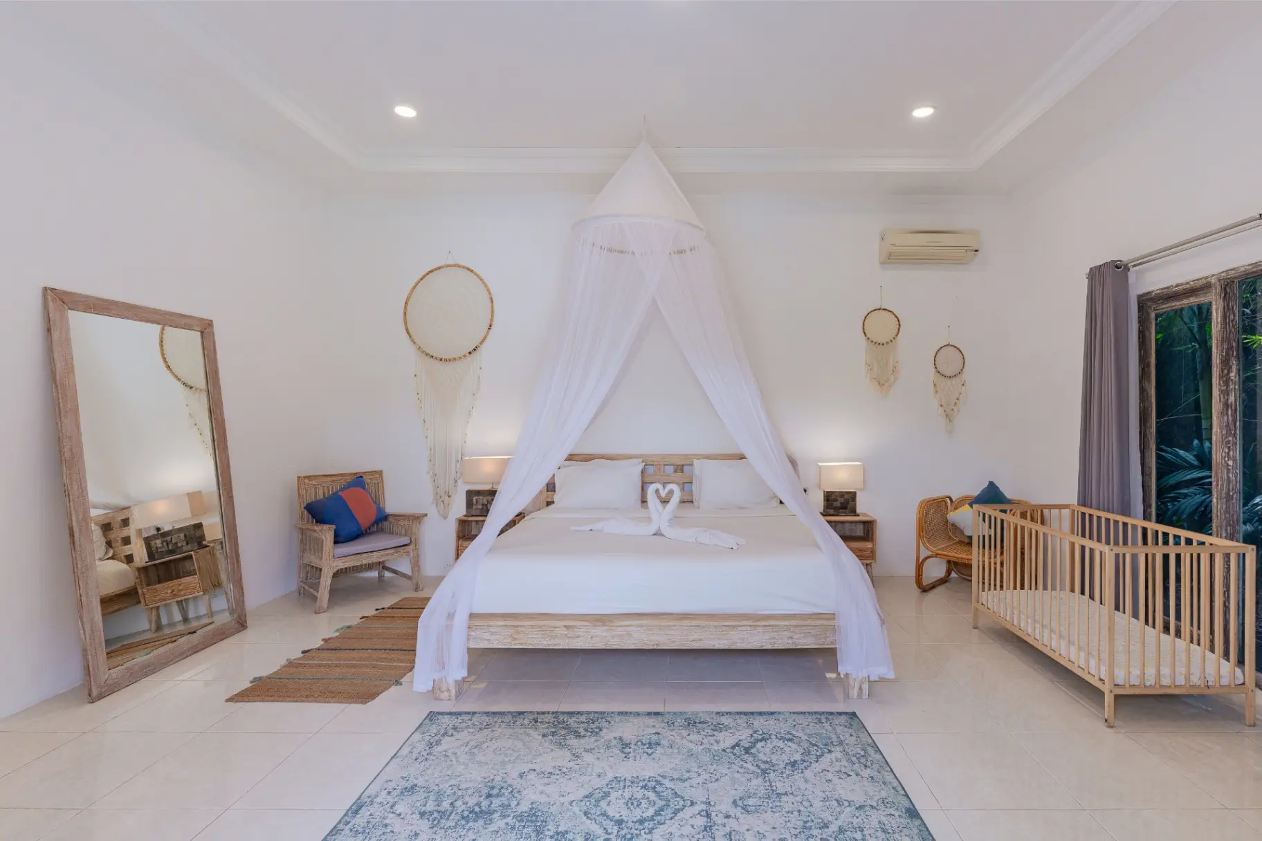 Cezanne - 2BR Balinese Modern Hideaway with Garden — image 3