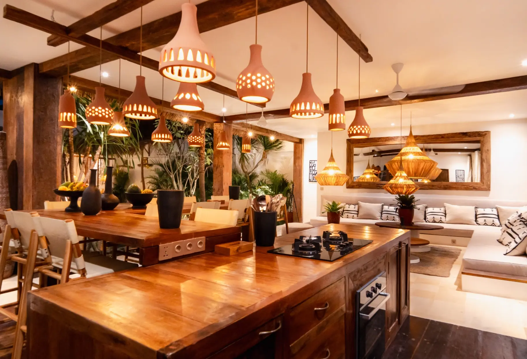 5-bedroom Modern Bohemian Villa in Kerobokan — image 4