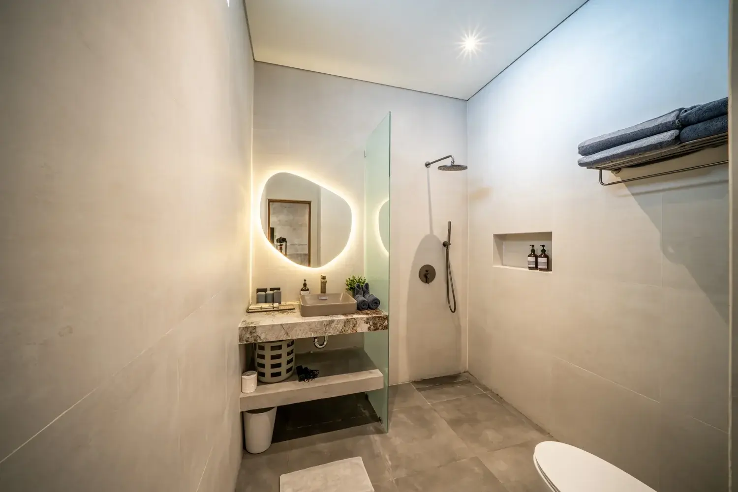 3 BEDROOM BEAUTIFUL VILLA IN CANGGU KAYU TULANG — image 3