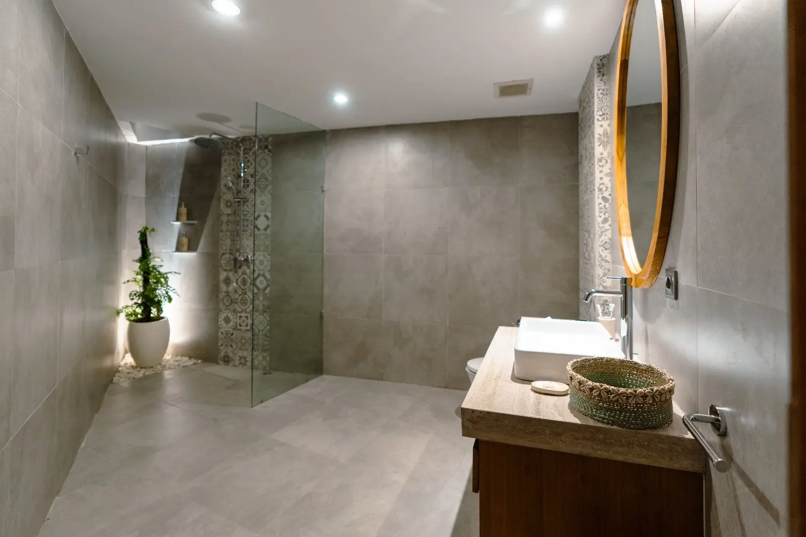 1BR VILLA MEZZANINE AT CANGGU — image 2
