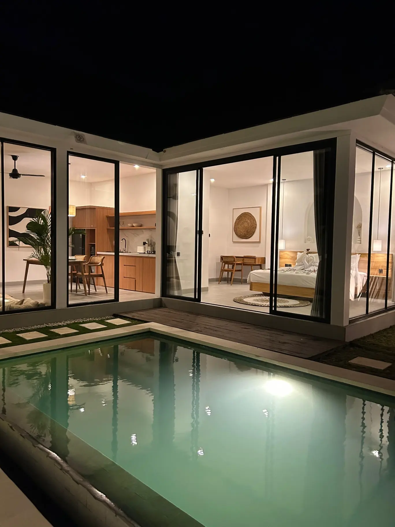 Luxury 1BR Villa w/ Rice Field Views & Full Services