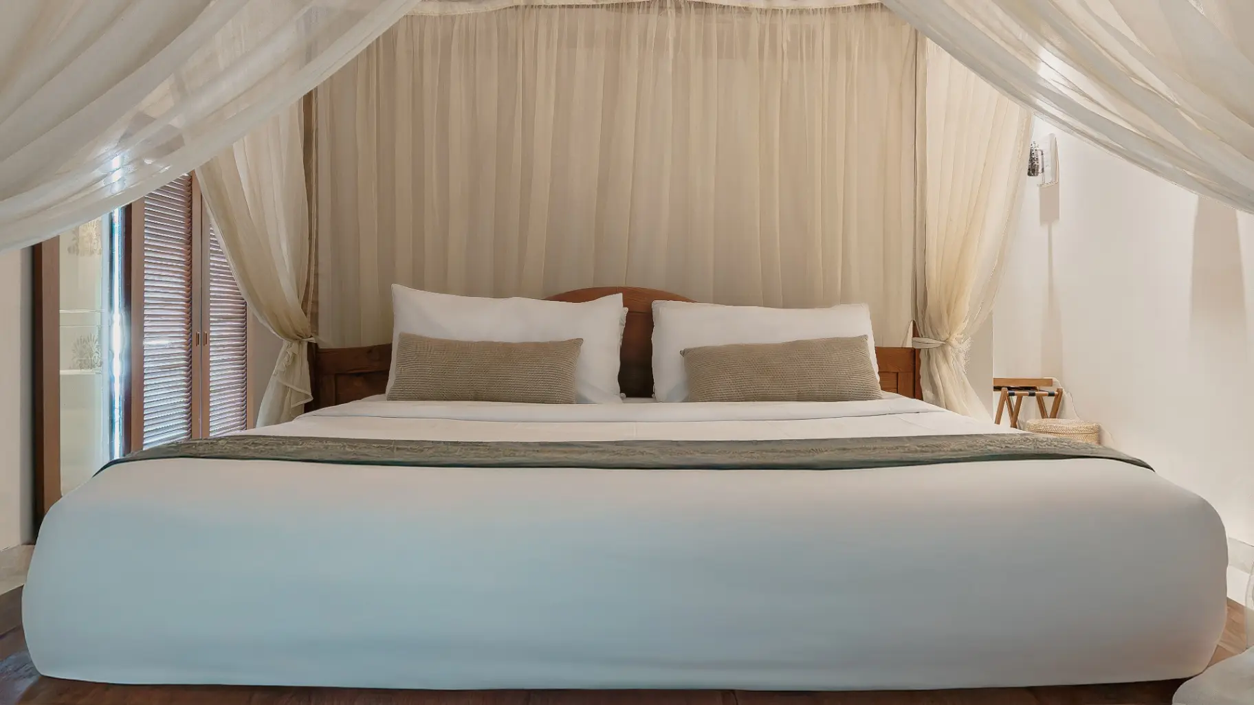Jepun - Balinese Haven 1BR Seminyak | Private Pool — image 3
