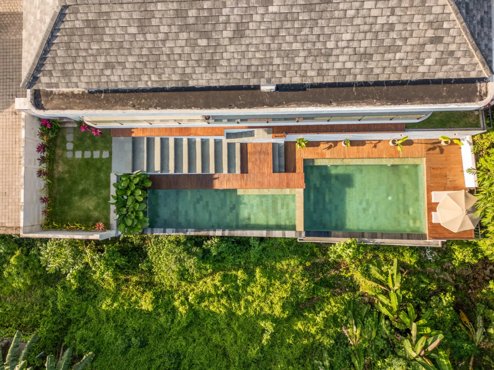 Jungle Breeze - 3BR Jungle View Villa | Private Pool & Bathtub — image 1