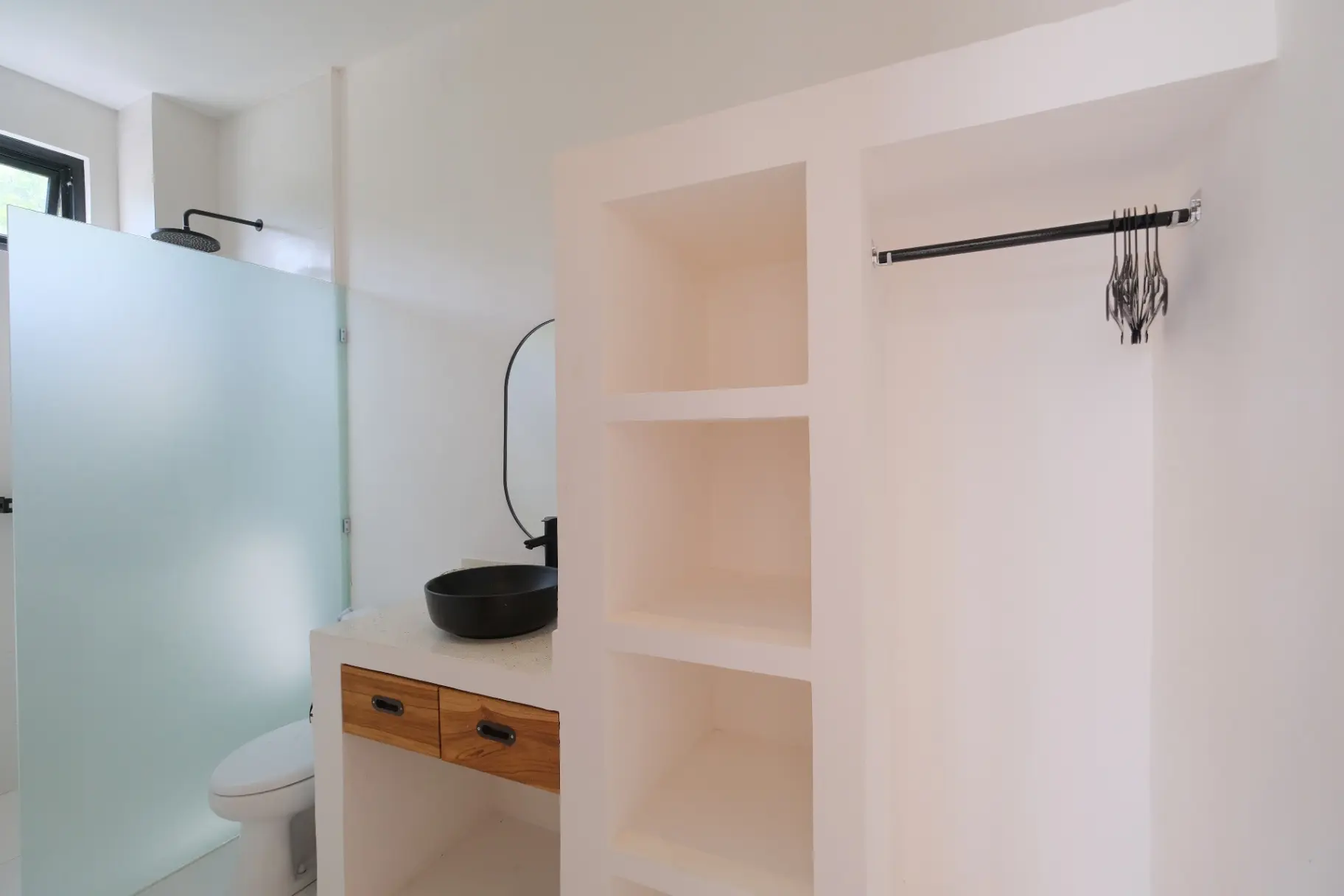3BR Modern Contemporary Villa w/ Home Office — image 1