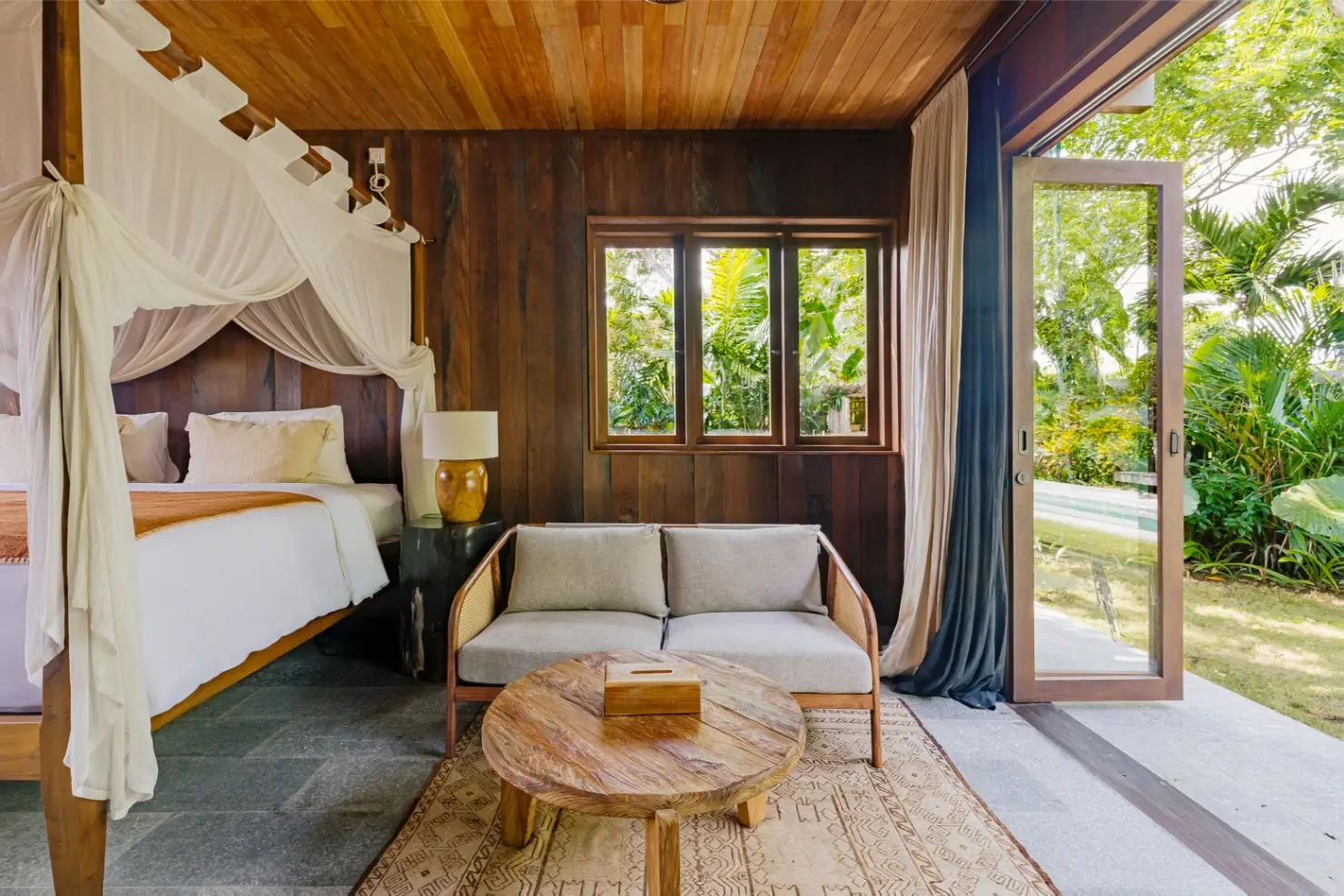 Kilani - 3BR Private Escape w/ Big Garden in Pecatu — image 4