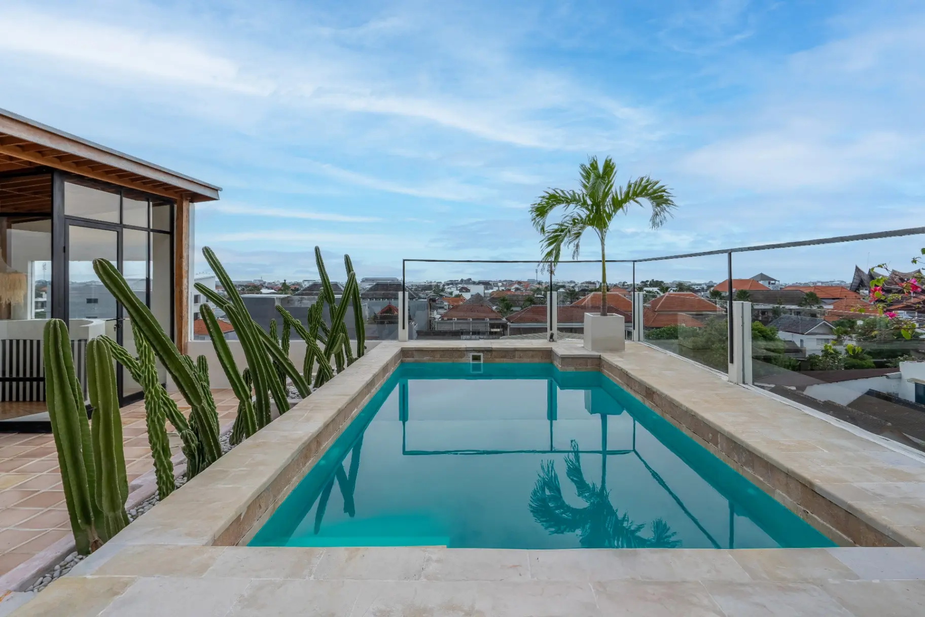 Leo - 2BR Modern Canggu Haven | Infinity Rooftop Pool — image 1