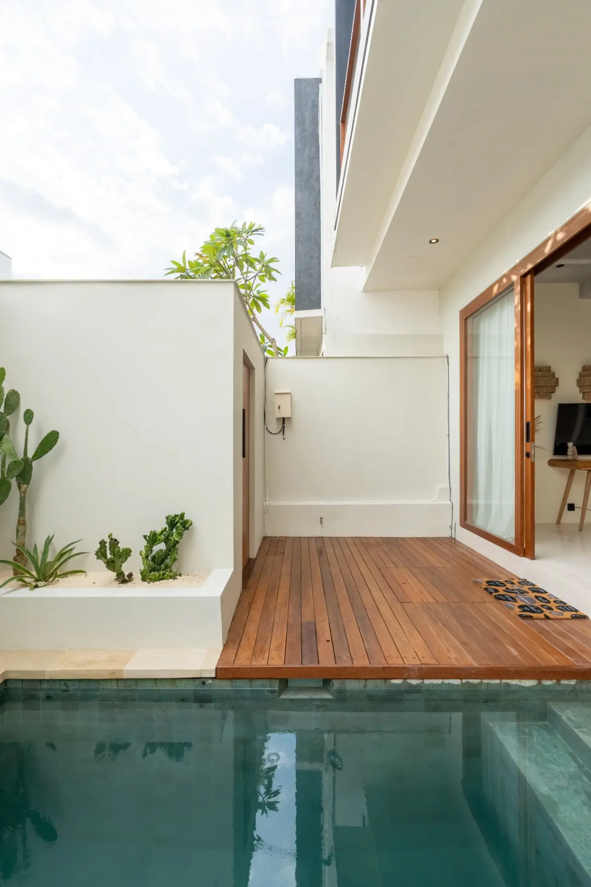 Liminal 2 - 1BR Canggu Haven Villa: Romantic Pool & Bathtub — image 2