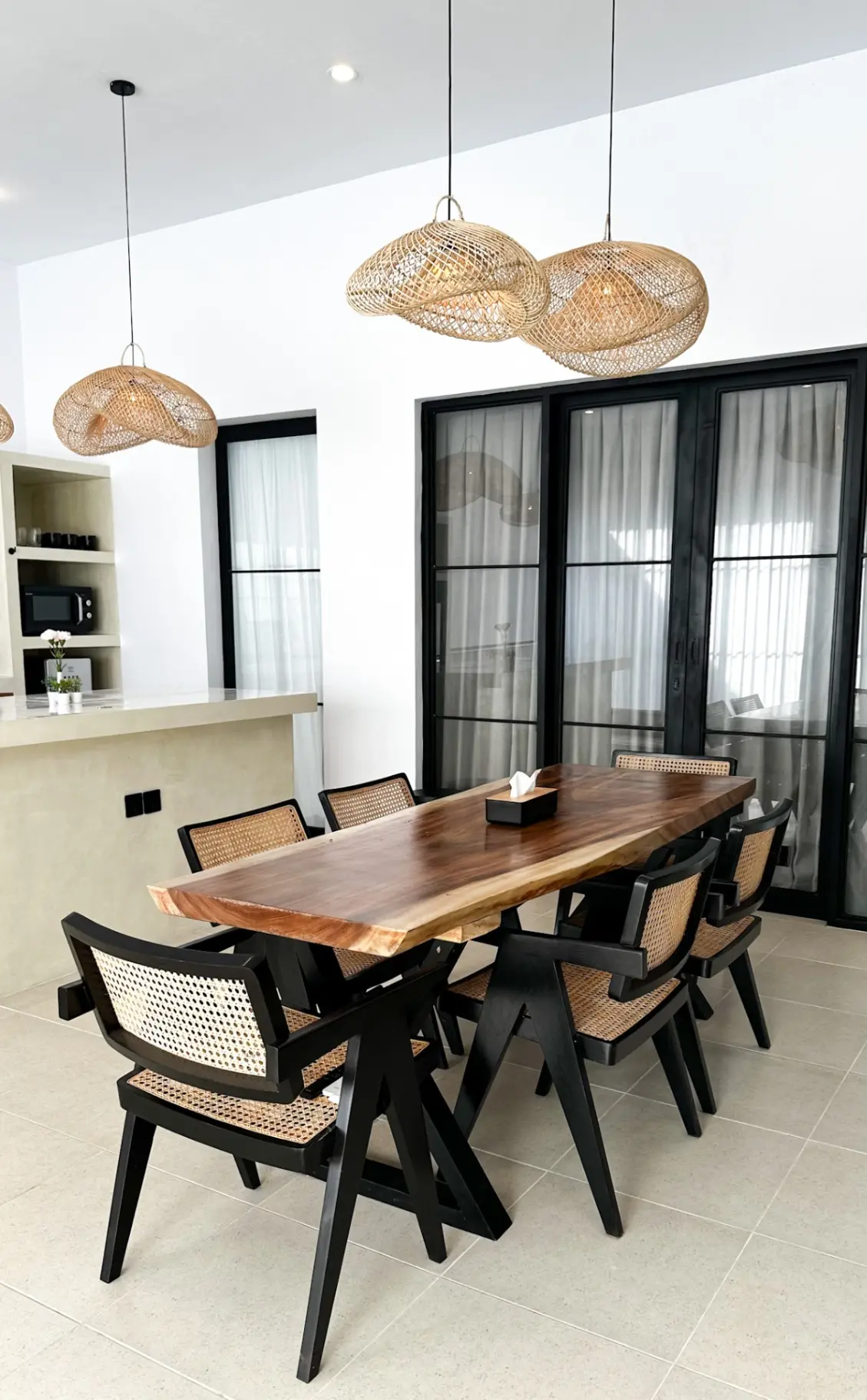 Luxury 3 bed in the heart of Canggu — image 3