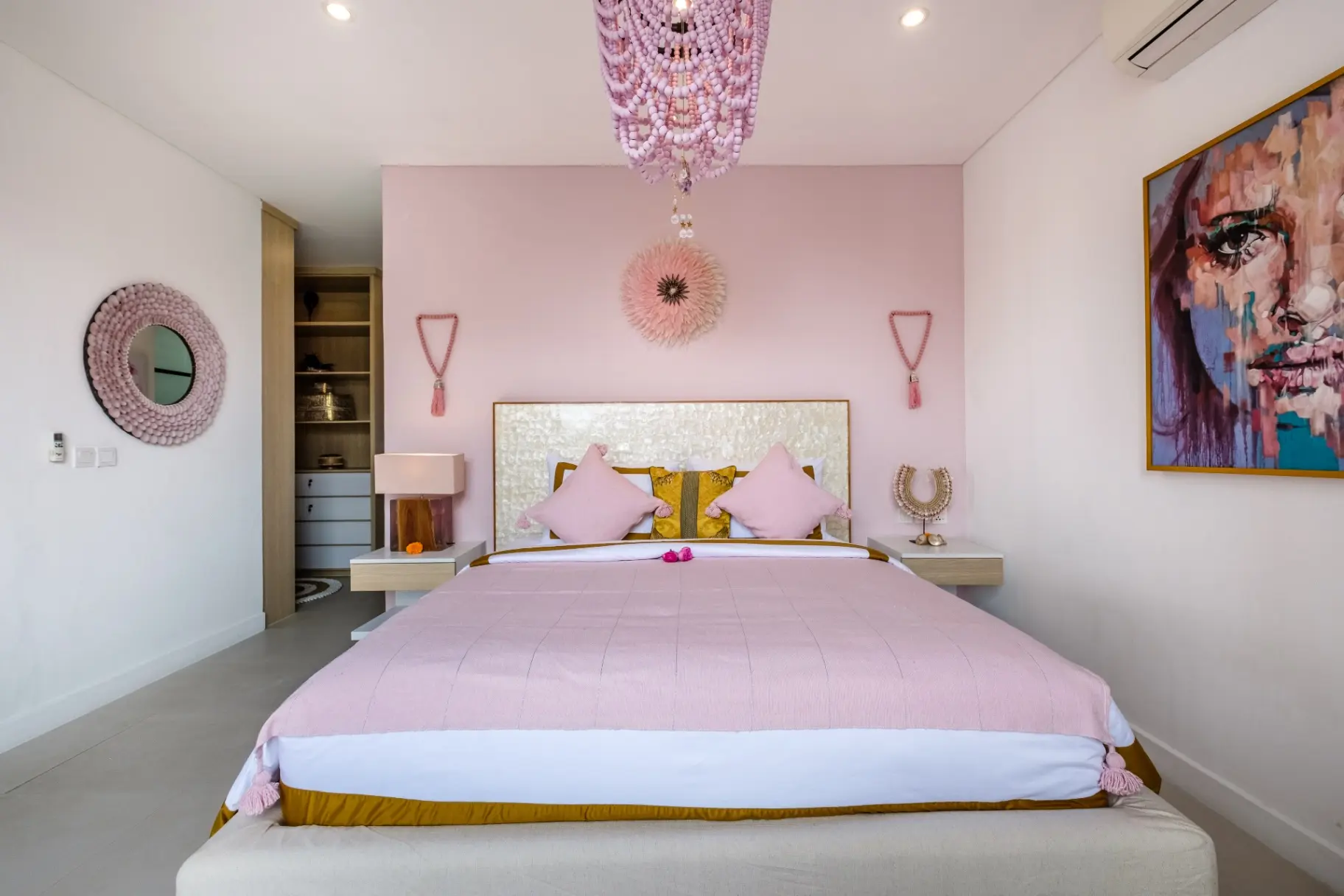 Maison - 4BR Artistic Designer Villa w/ Pool Canggu — image 2