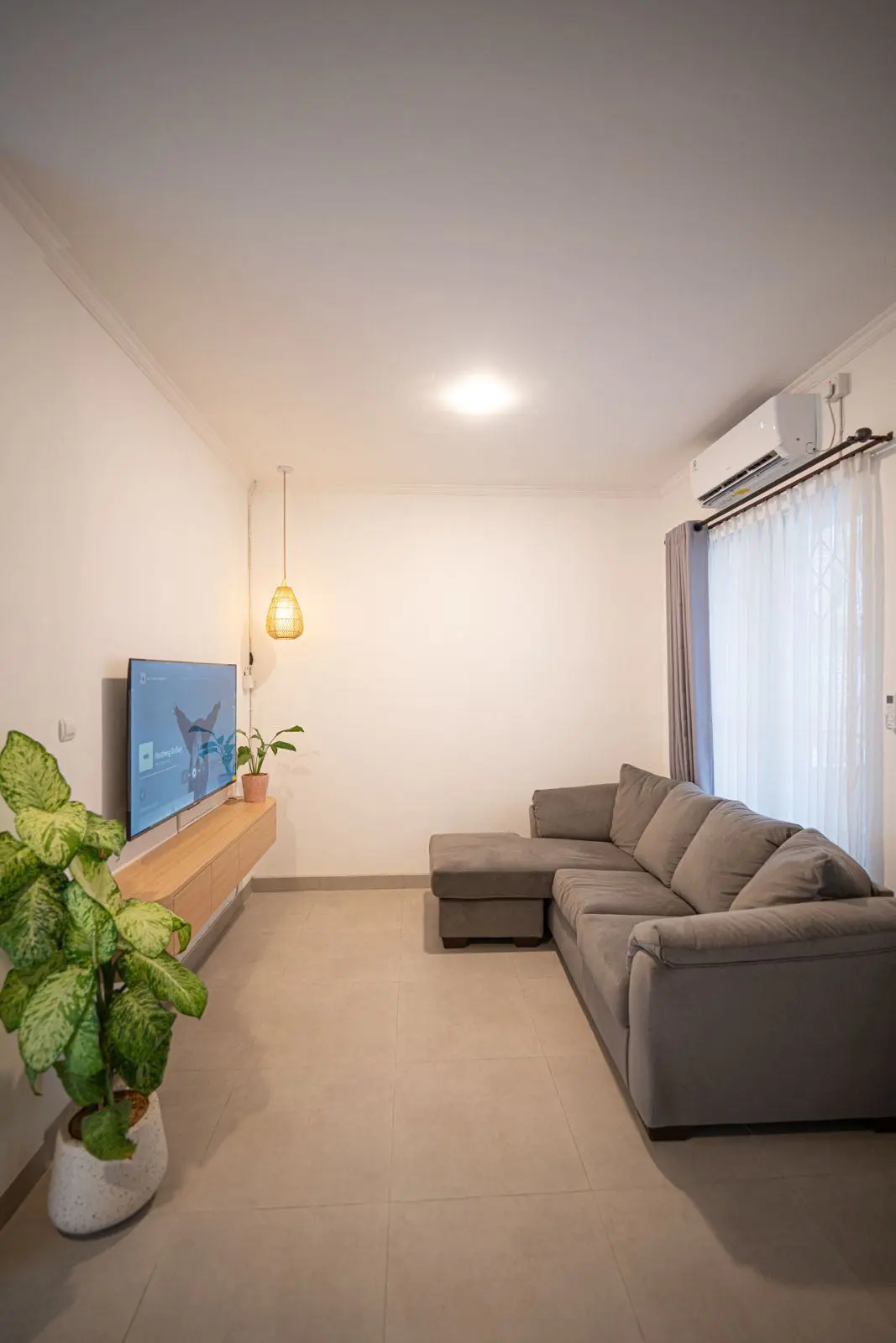 RSK 042- FOR RENT MODERN HOUSE LOCATED AT MUNGGU NEAR BY CANGGU — image 1