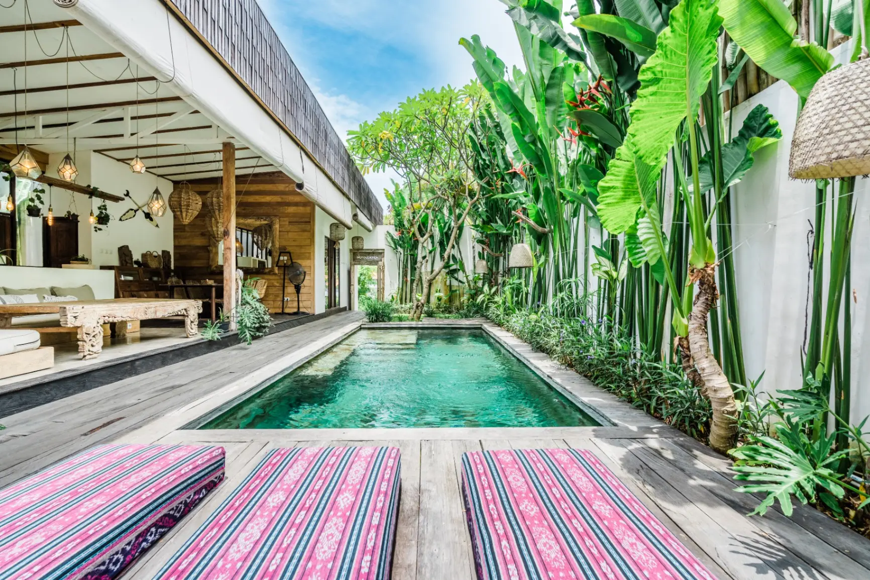 Mare - Designer 3BR Villa Pererenan 4 mins Walk to Beach — image 2