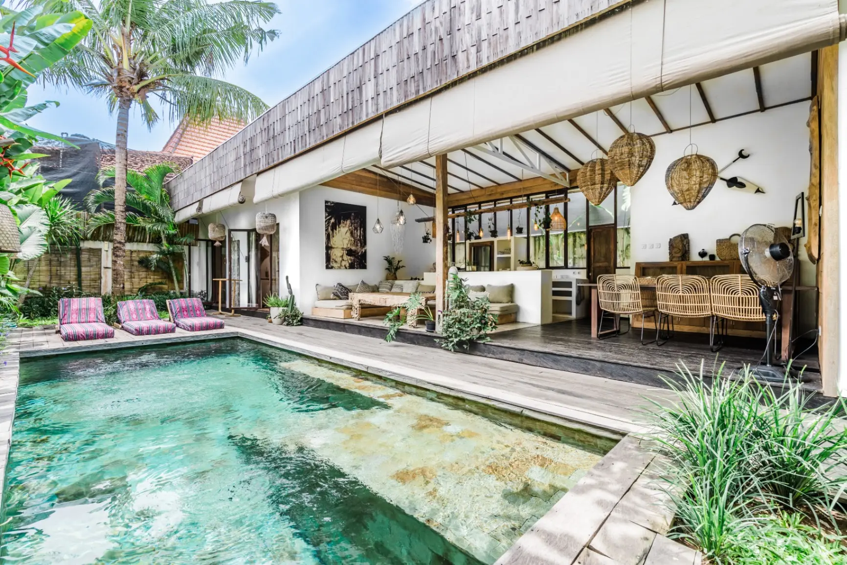 Mare - Designer 3BR Villa Pererenan 4 mins Walk to Beach — image 1