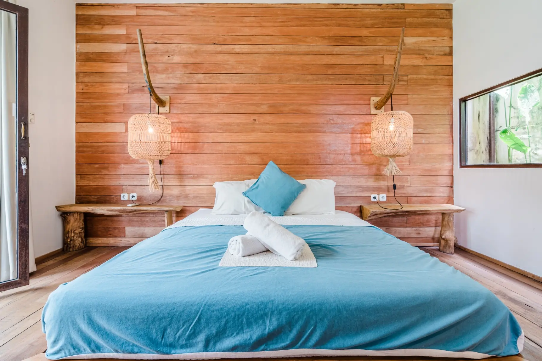 Mare - Designer 3BR Villa Pererenan 4 mins Walk to Beach — image 3