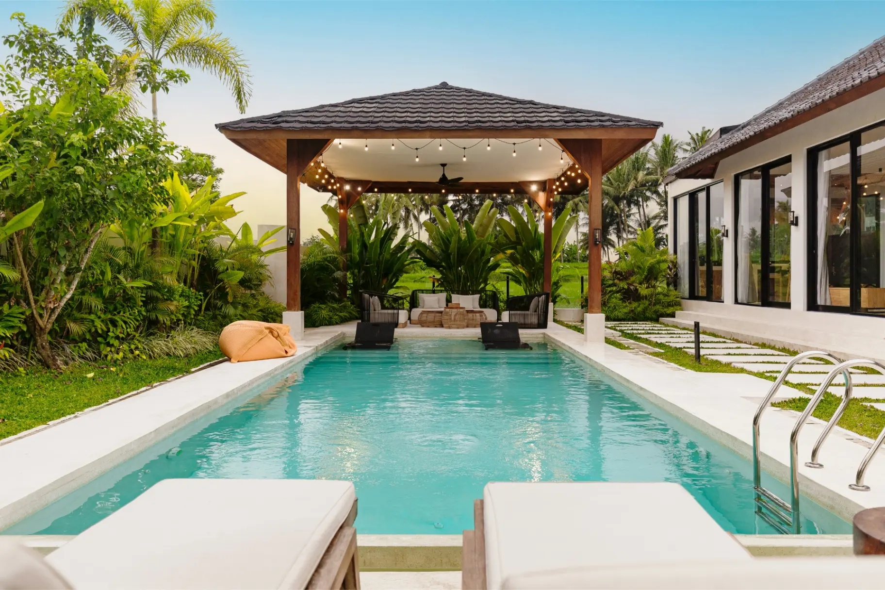 Marbella - 3BR Luxe Ubud Villa: Pool & Serene Paddy Views — image 1