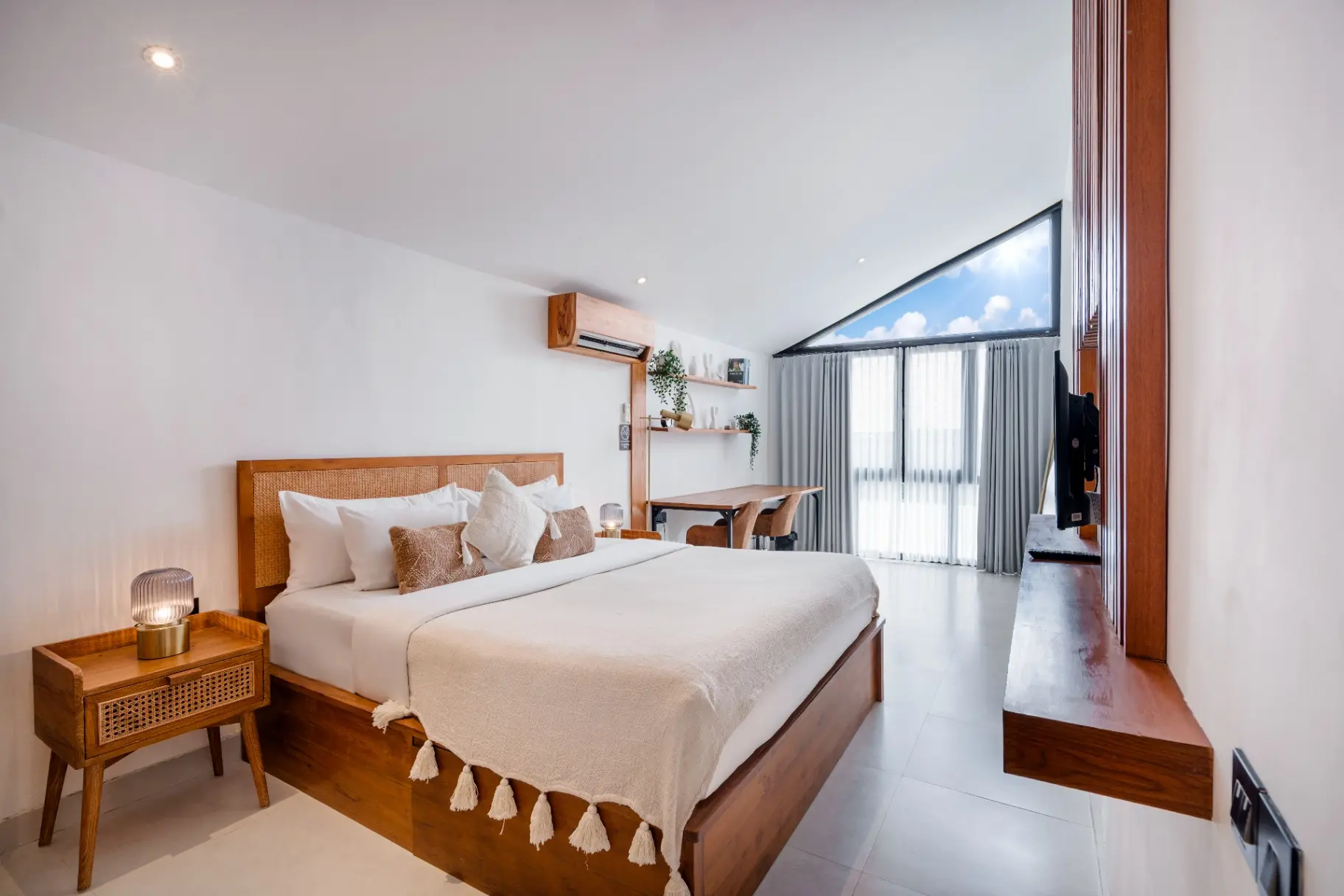Mija - Designer 1BR Canggu Villa | Pool & Office Nook — image 3