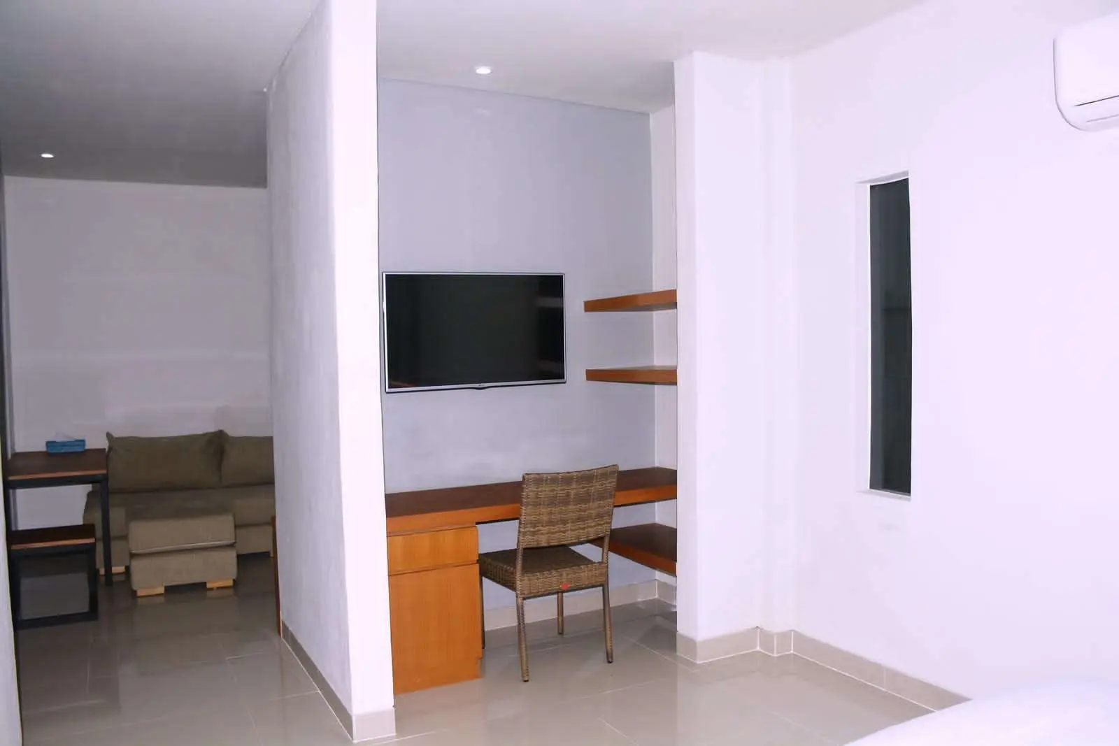 a Suite Room in Sanur — image 2