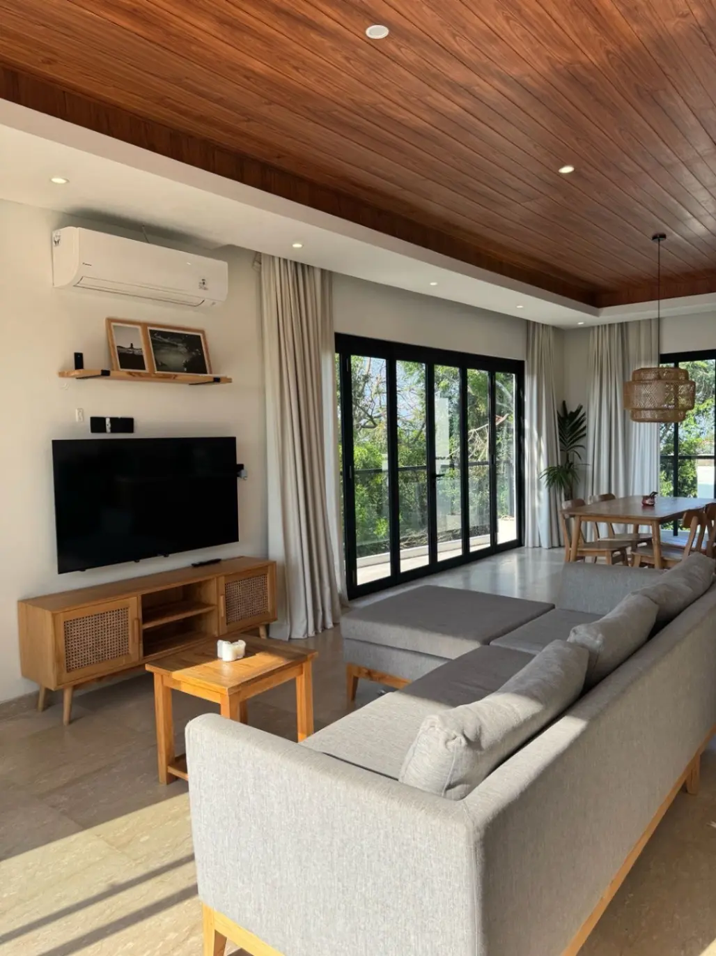 Quiet Sunset Villa — image 2