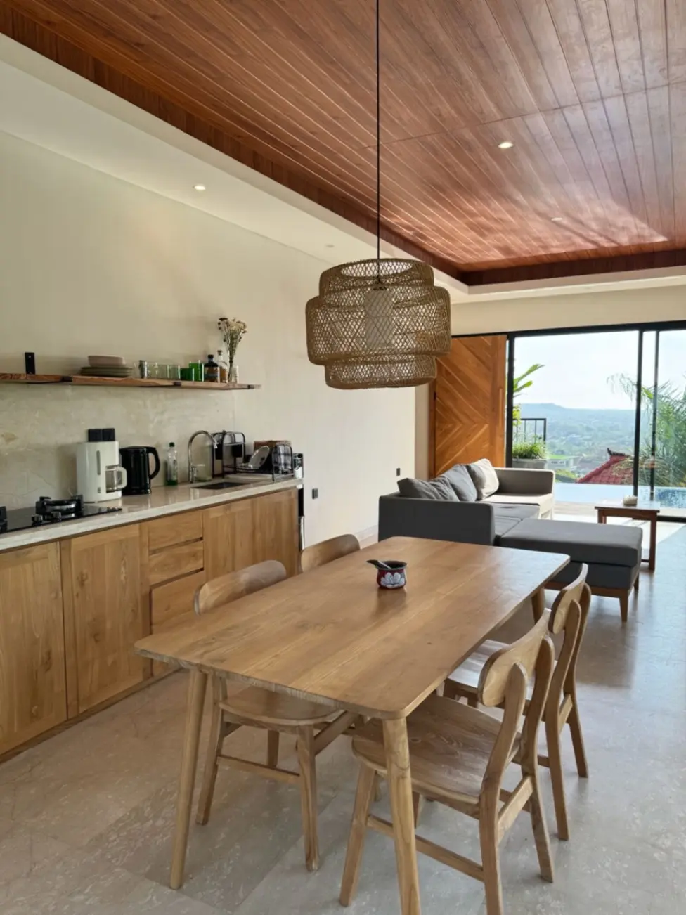 Quiet Sunset Villa — image 3
