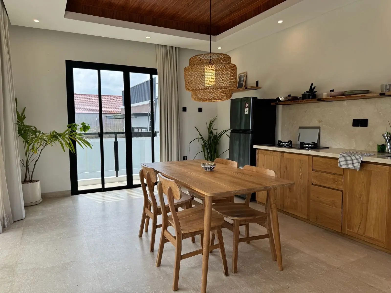 Quiet Sunset Villa — image 4