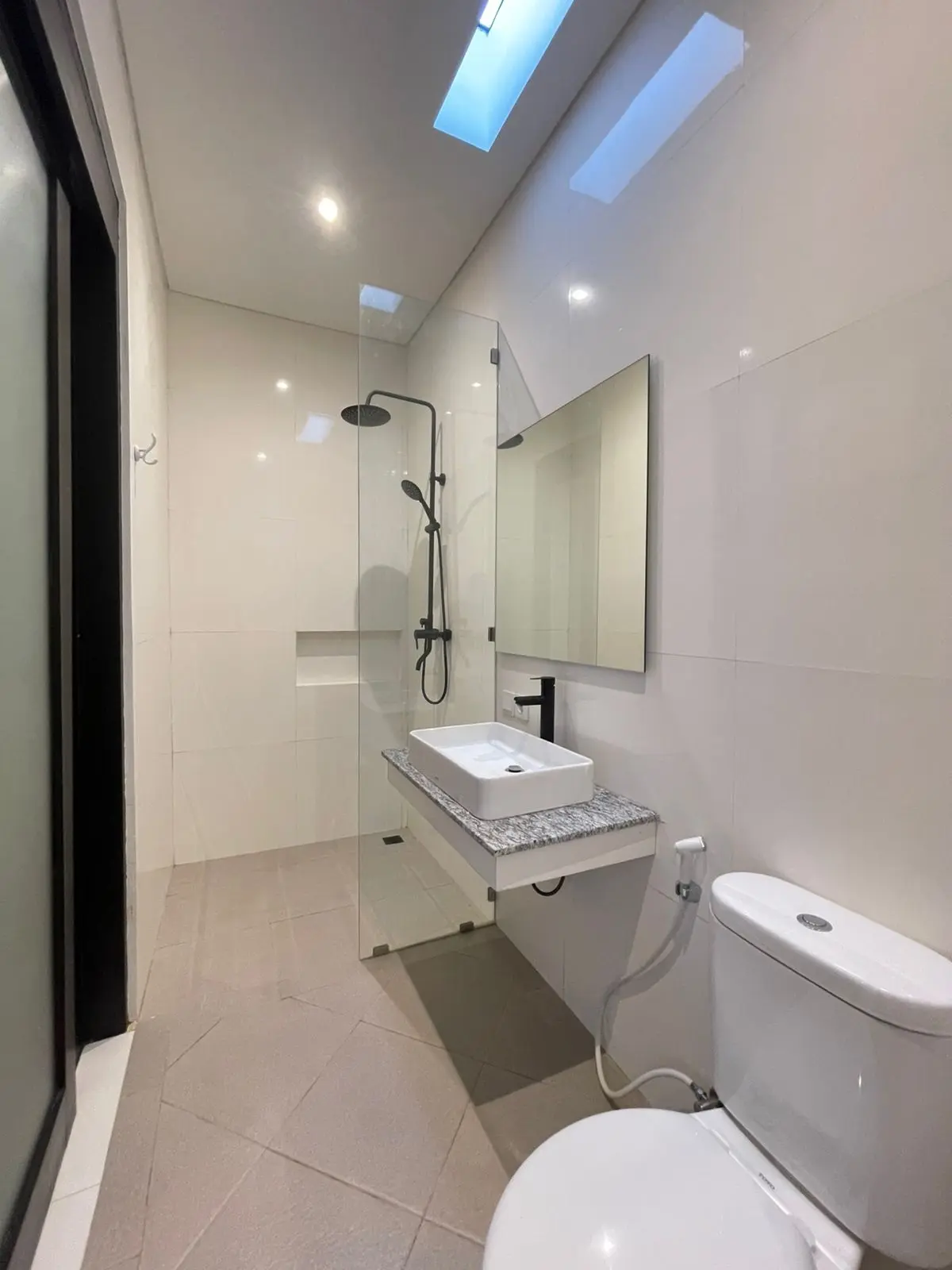 Villa For Rent 3 Bed In Kerobokan KelodBali KD-3745 — image 1