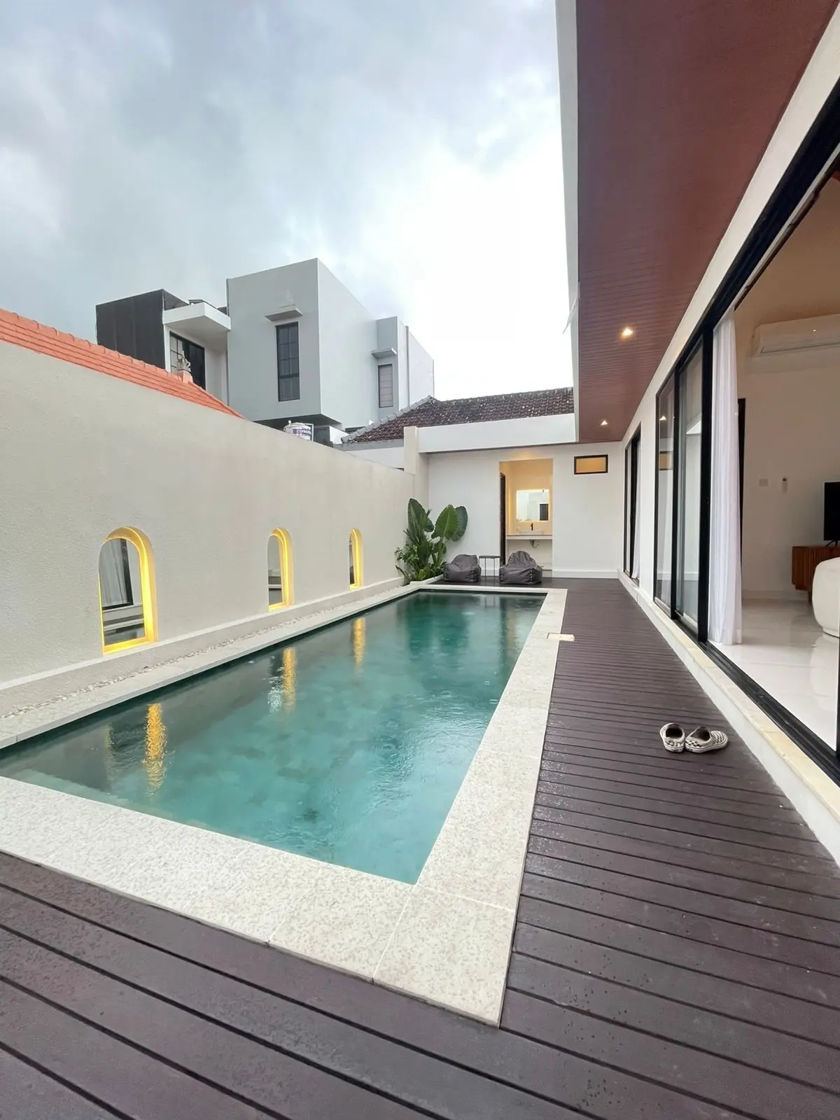 Villa For Rent 3 Bed In Kerobokan KelodBali KD-3745 — image 3