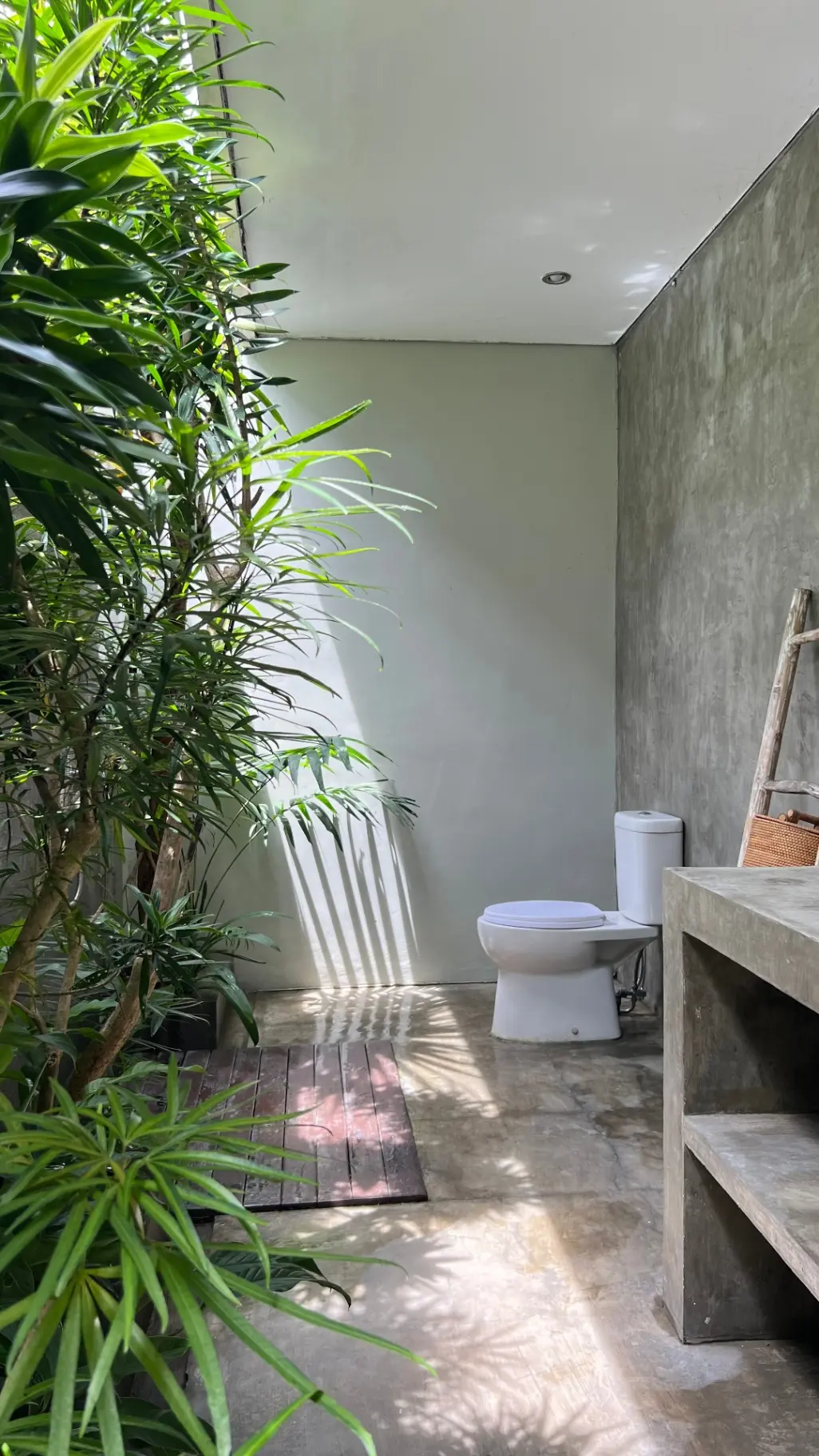 Tropical 3BR Villa w/ Pool & Garden Pagoda — image 2