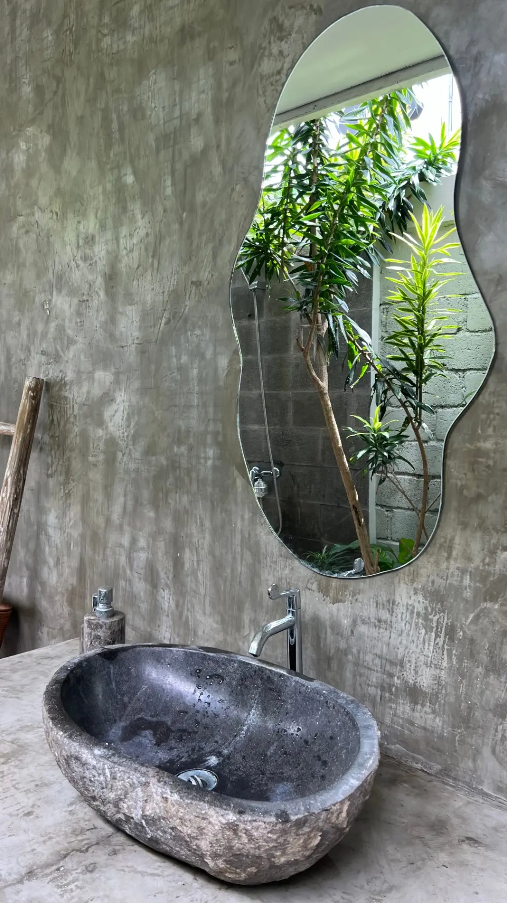 Tropical 3BR Villa w/ Pool & Garden Pagoda — image 3