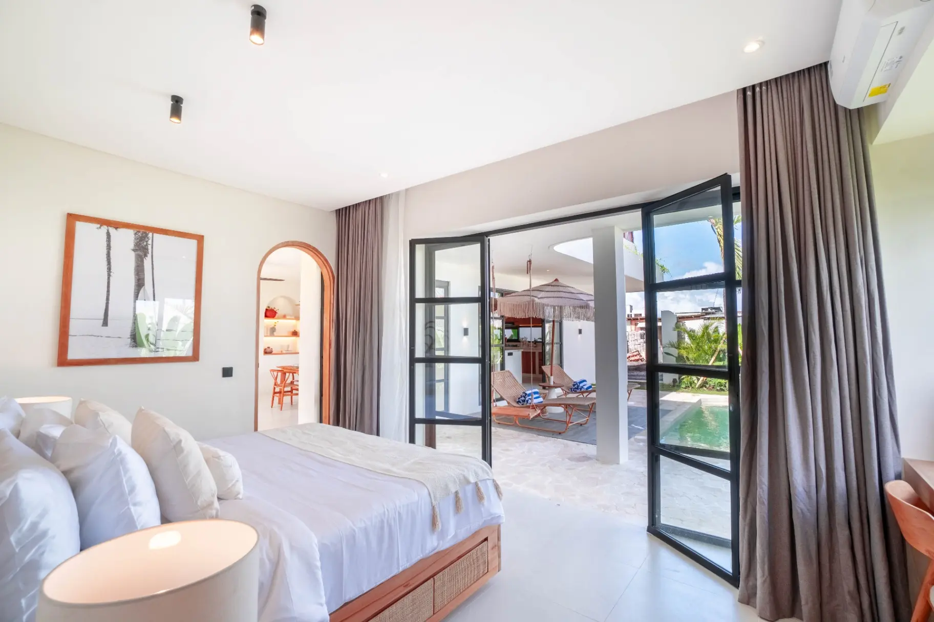 Stunning 4 Bedroom Family Villa Near The Beach in Seseh — image 2