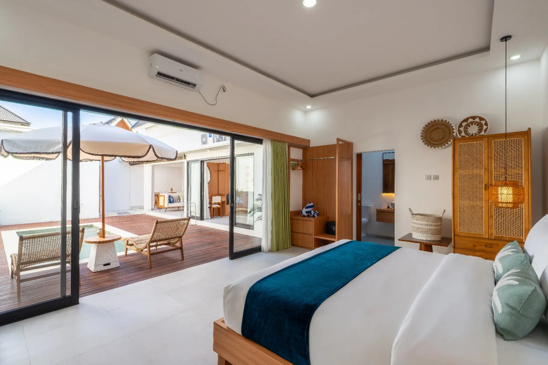 Nirvana - 2BR Near Seminyak Beach | Poolside-Bliss — image 3