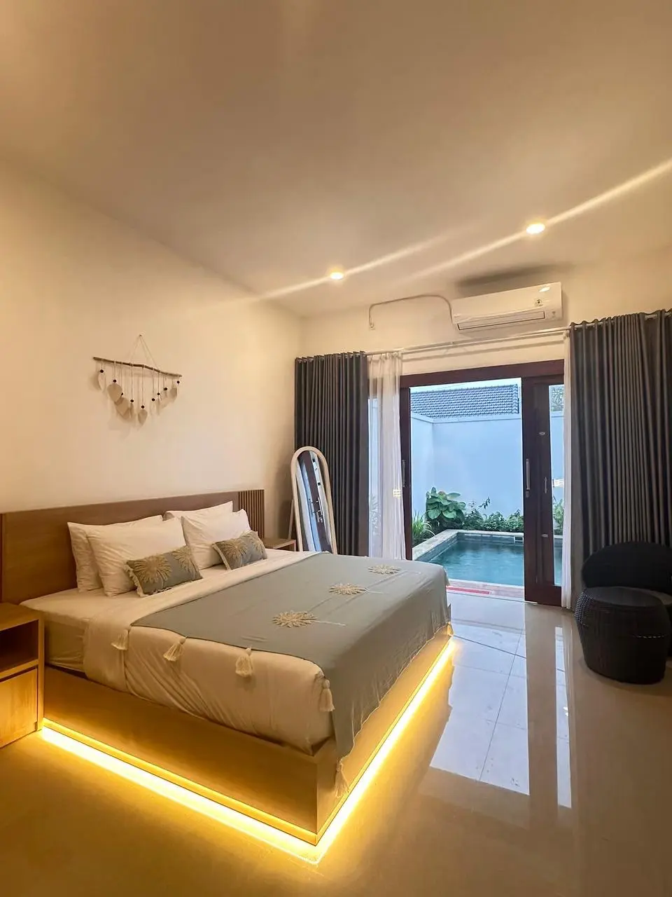 1BR VILLA IN TUMBAK BAYU SUPER PRIVATE — image 1