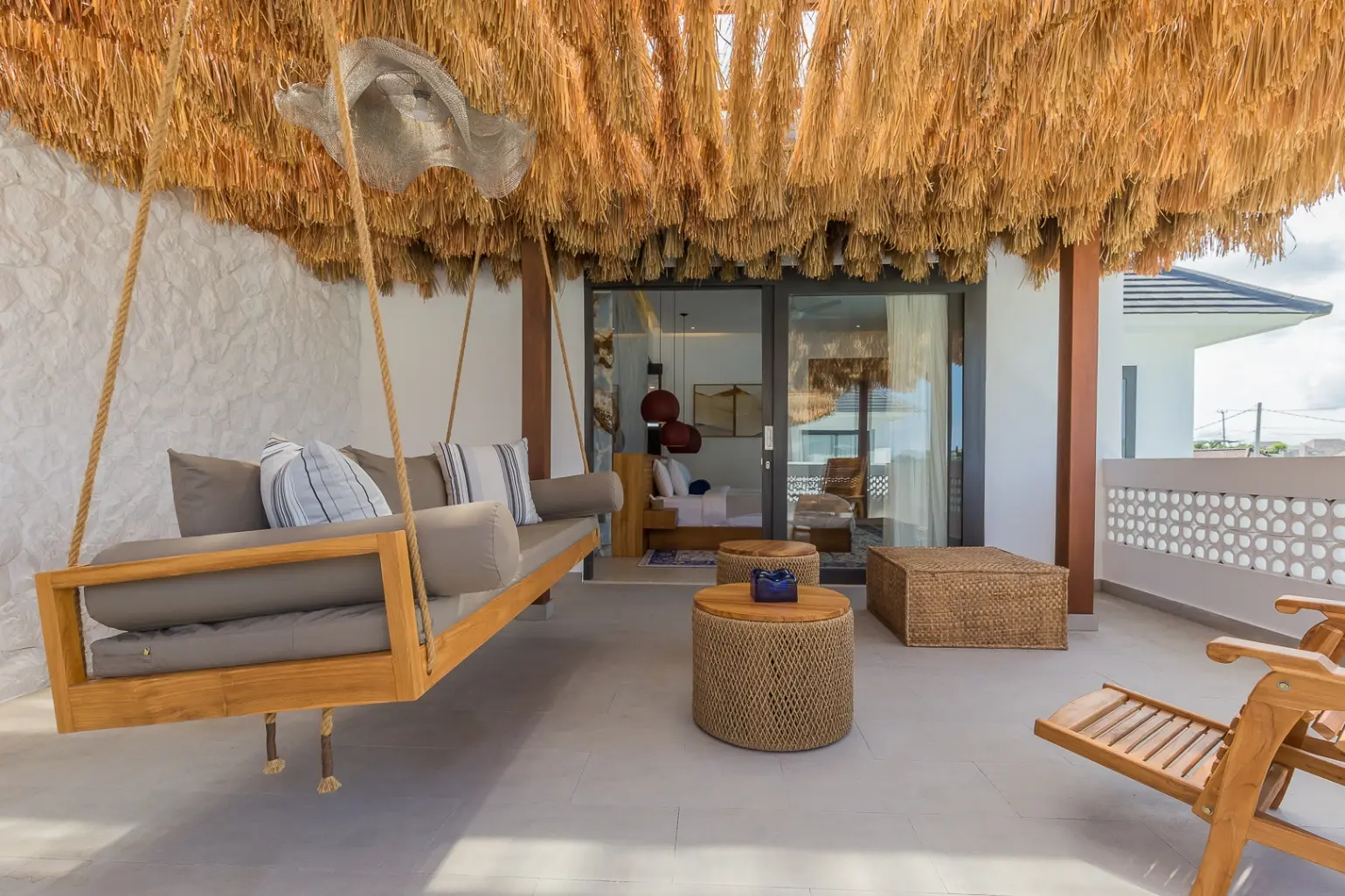 Serene Jade-Toned 3BR Designer Villa in Umalas — image 3