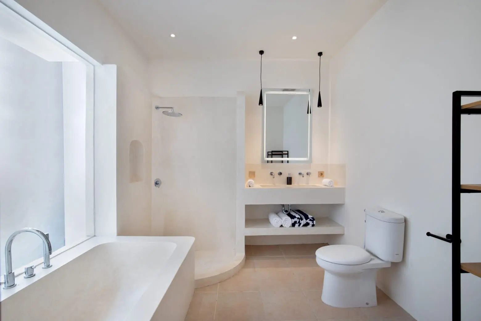 3BR Modern Villa with Rooftop at Abasan Berawa — image 2