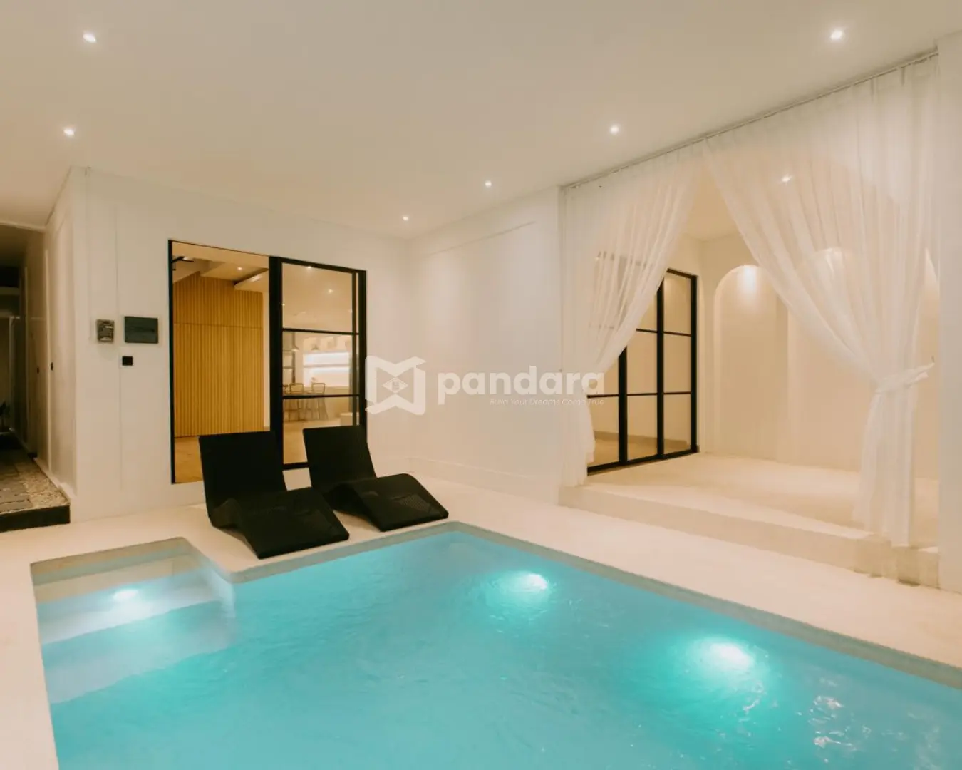 Villa Pererenan - 2 Storey with Rooftop — image 3