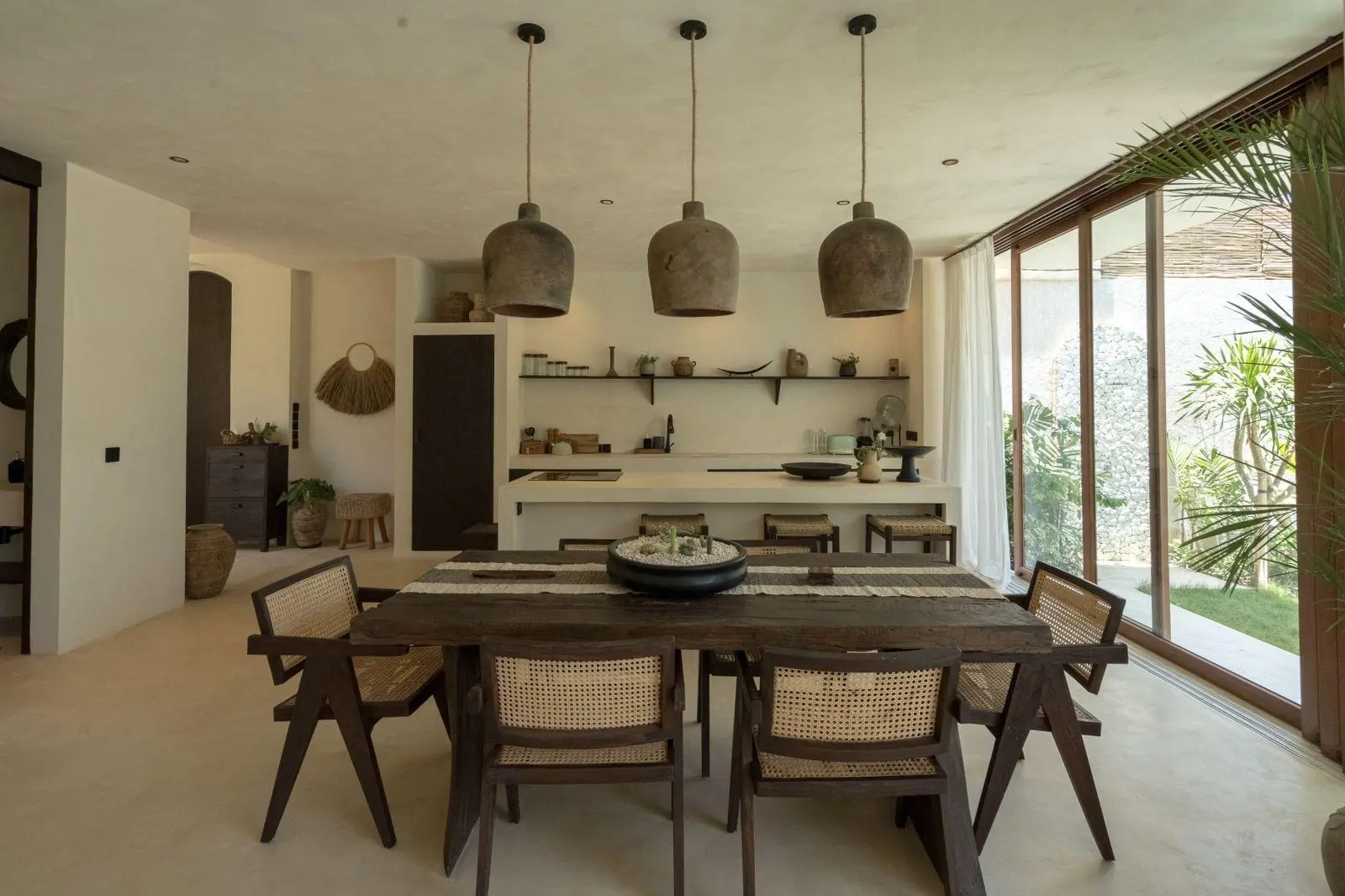 3BR Luxury Bohemian Villa w/ Ocean Views — image 3
