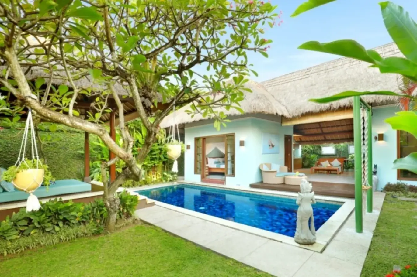 FULLY FURNISHED 2-BEDROOM VILLA IN PRIME PETITENGET LOCATION