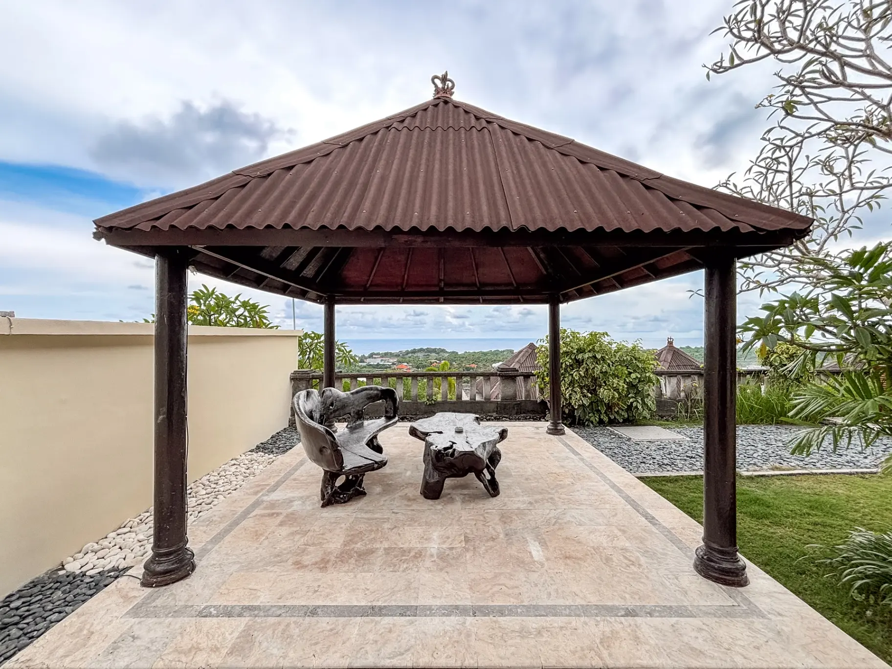 Sea View Uluwatu Garden Villa — image 3