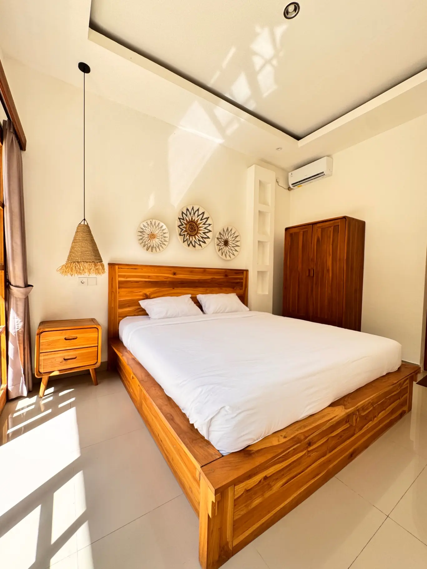 Hendra villa — image 1