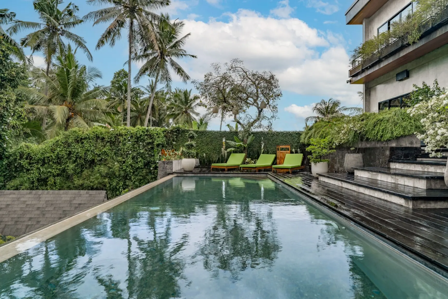 Ubud Luxury Villa With FREE ELECTRIC HYBRID BIKE — image 2
