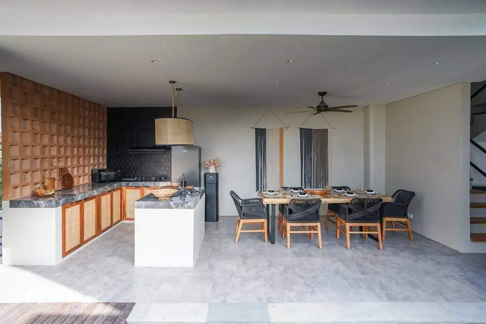 Modern 3 Bedrooms Villa in Pererenan — image 2
