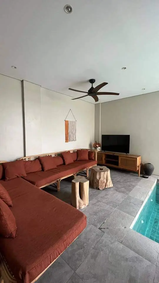 Modern 3 Bedrooms Villa in Pererenan — image 1