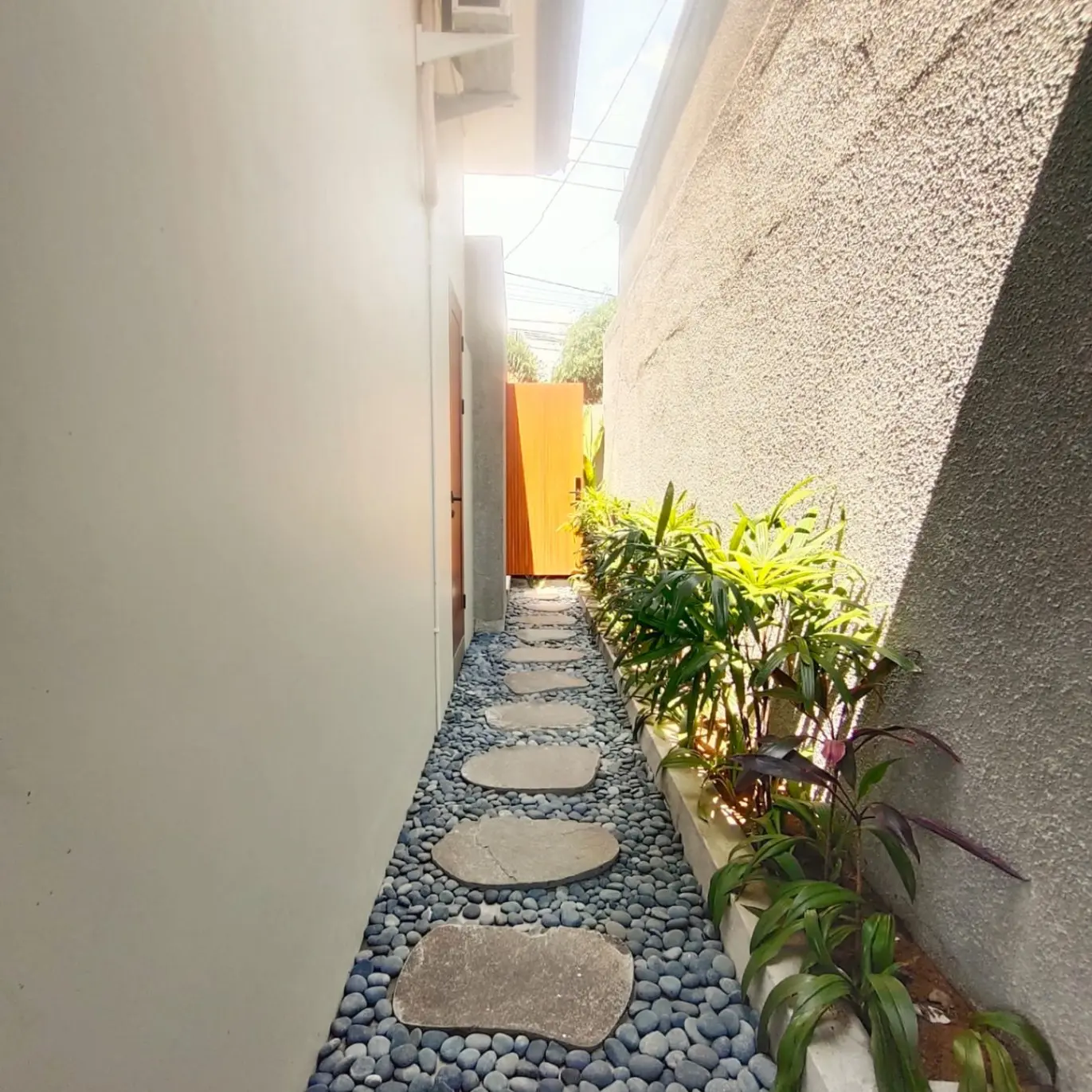2 Bedrooms Villa in Kerobokan — image 1