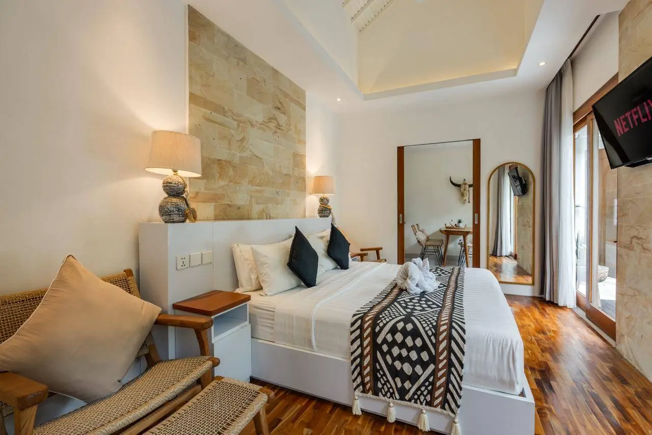 1-Bedroom Villa for Rent in Canggu – Modern Design with Private Pool — image 4
