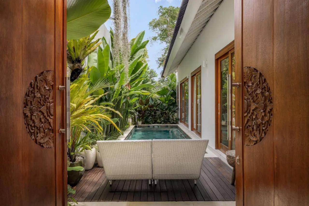 1-Bedroom Villa for Rent in Canggu – Modern Design with Private Pool — image 1